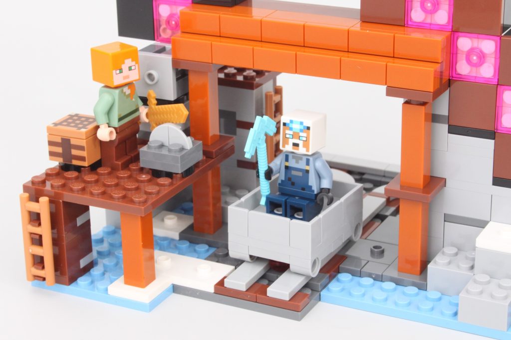 lego minecraft 21277 the pickaxe mine review 9 1024x682
