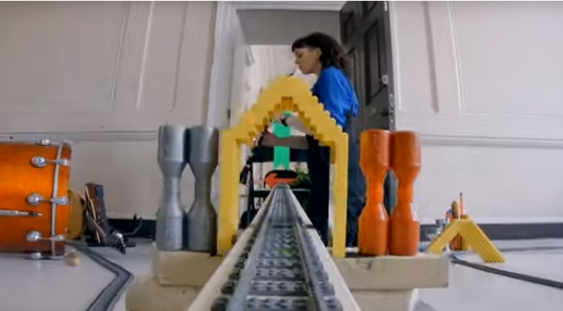 Anna Meredith includes LEGO train in Paramour music video