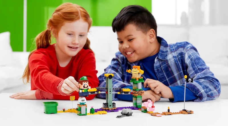 LEGO Super Mario 71387 Adventures with Luigi Starter Course featured 3