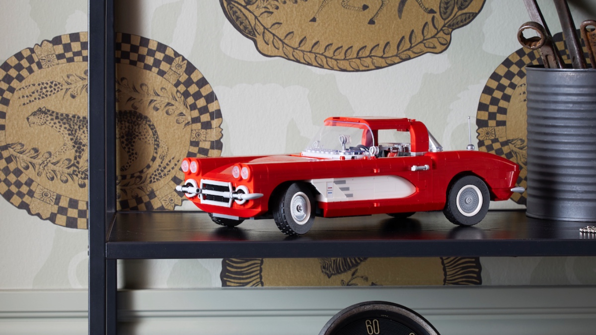 Hit the road with new LEGO Icons sets for August 2023 