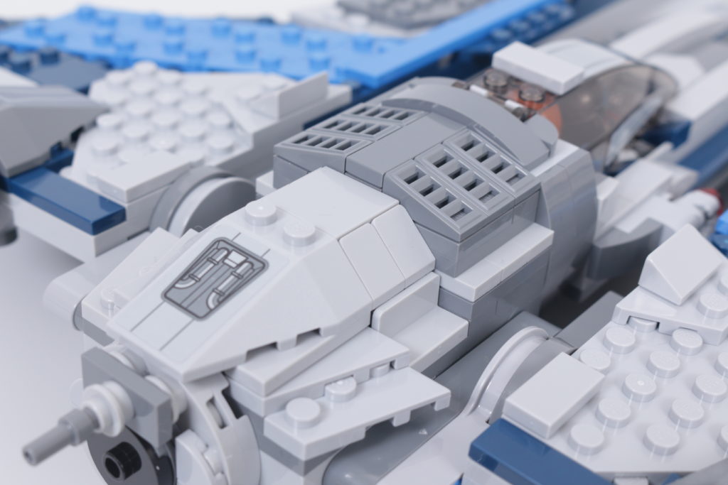 LEGO Star Wars 75316 Mandalorian Starfighter review 9